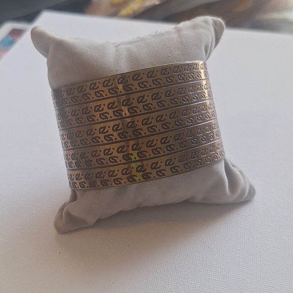 Stylish Brasd Engraved Cuff Bracelet - Picture 2 of 6